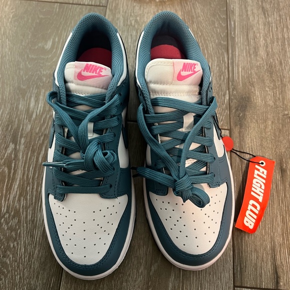 Woman’s Dunk Low “Noise Aqua” - Picture 3 of 10